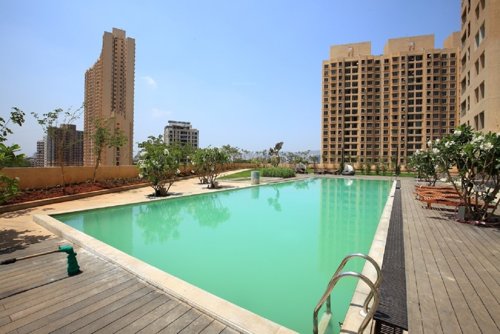  azziano-wing-i Swimming Pool