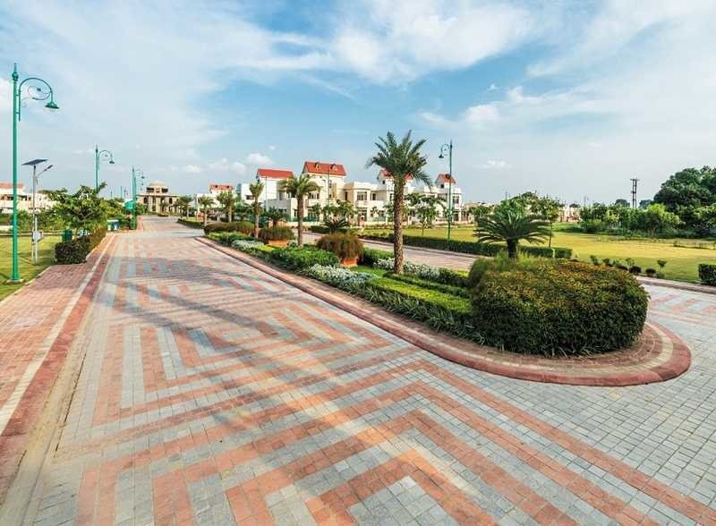  regalia villa Jogging Track