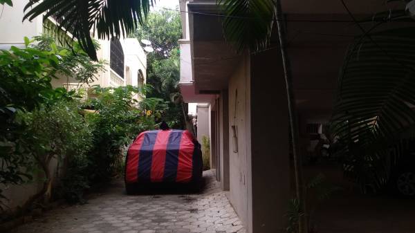  madhukiran Car Parking