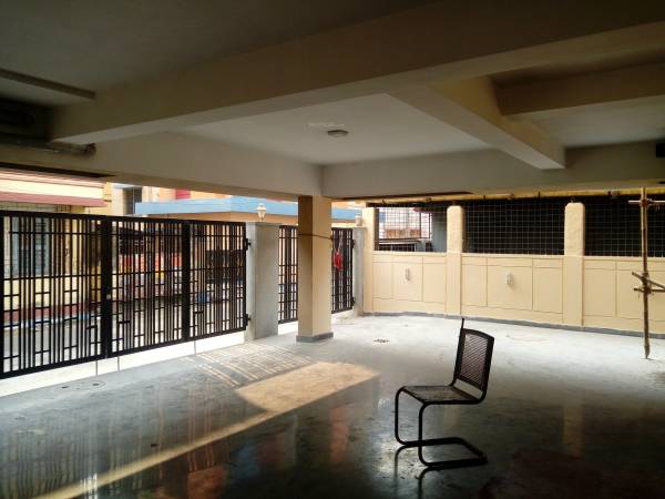  golf-nook Car Parking