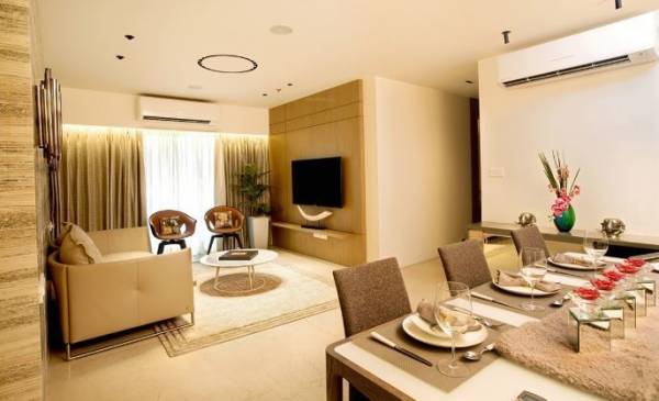  courtyard-onyx Dining Area