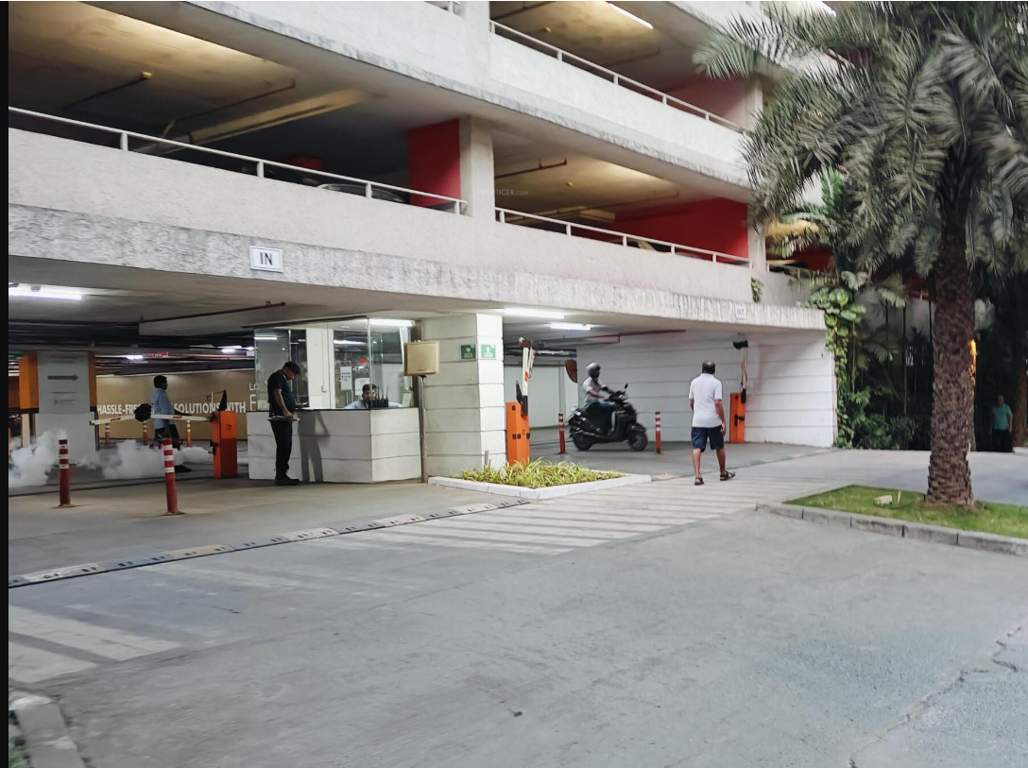  amara tower 26 27 28 30 34 35 Car Parking