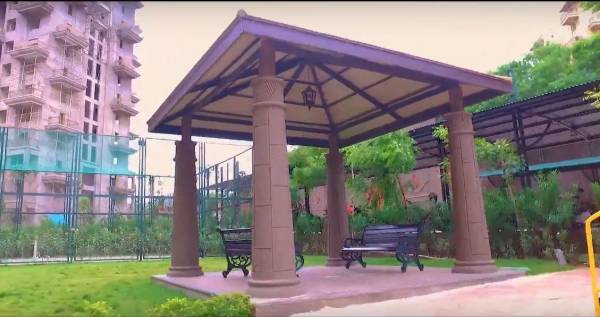  evara-i Landscaped Gardens