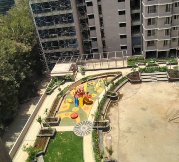  16-wing-e-phase-i Children's play area