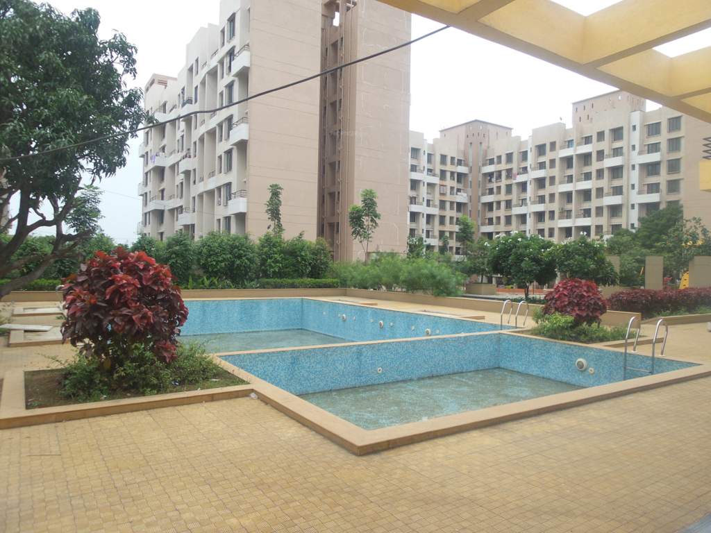  countrywoods building 4 Swimming Pool