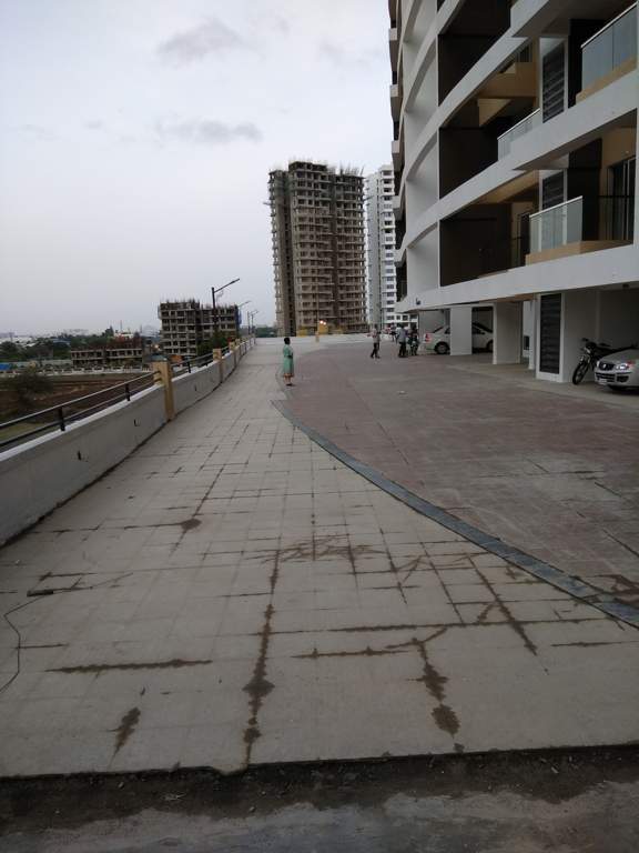  golden treasures wing b Car Parking