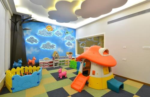  one-wing-g-and-h Children's play area