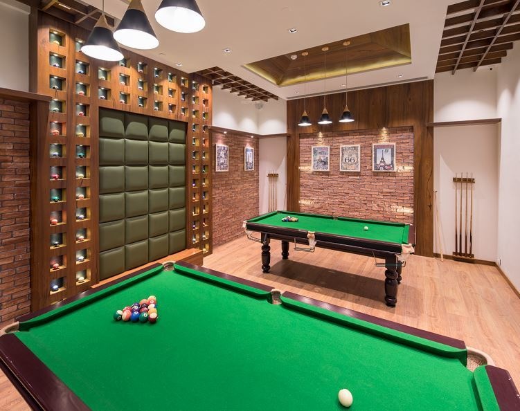  one wing g and h Indoor Games