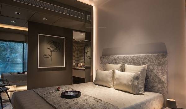  seasons-wing-a Bedroom