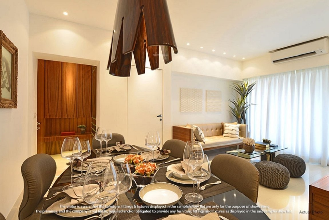  azziano wing j Dining Area