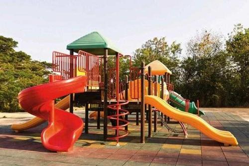  viha-wing-b Children's play area