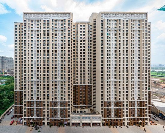 Dosti West County Oak