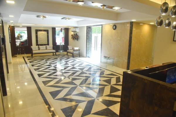  gurnani-palms-wing-a Others