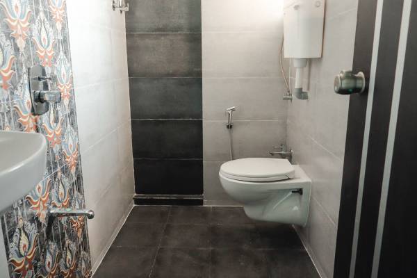  versatile-valley Bathroom