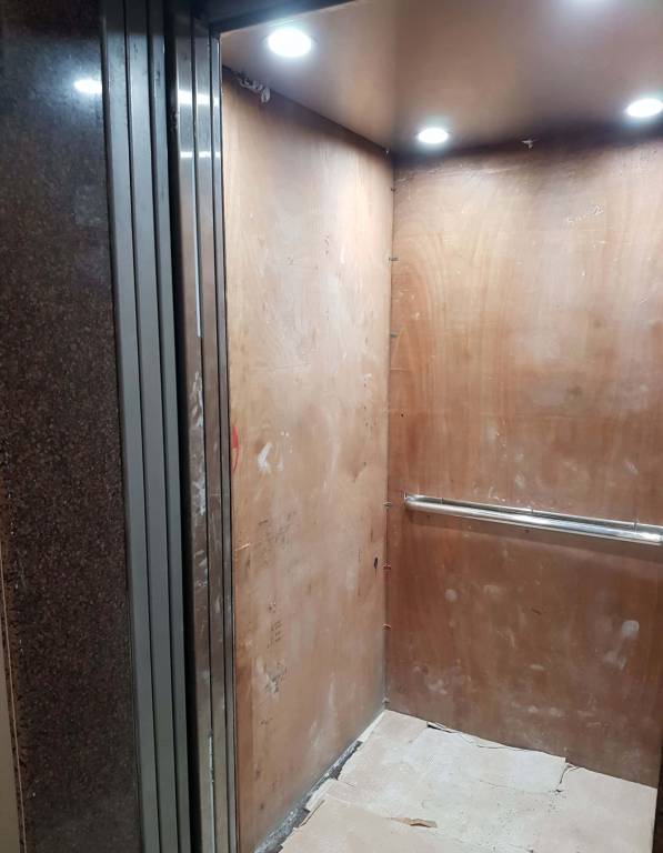  yamuna heights Lift Available