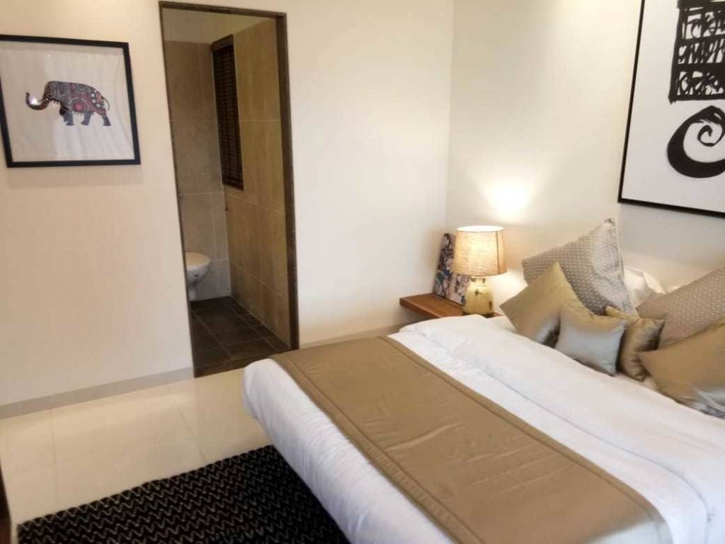 Images for Main Other of Skyi Songbirds Phase B