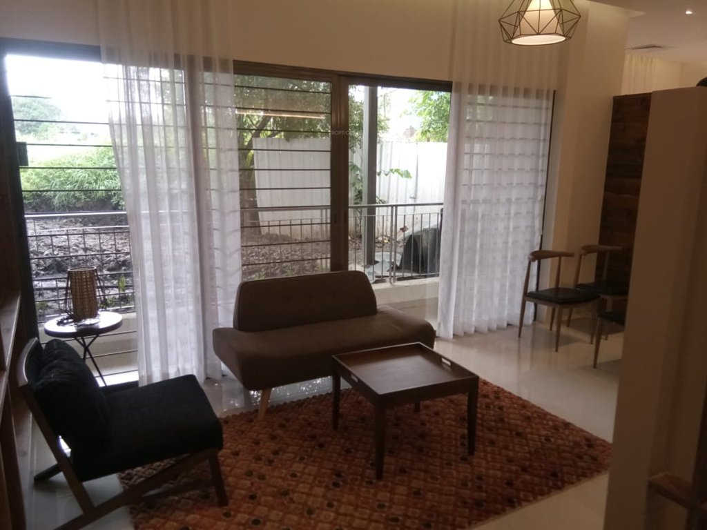 Images for Main Other of Skyi Songbirds Phase B