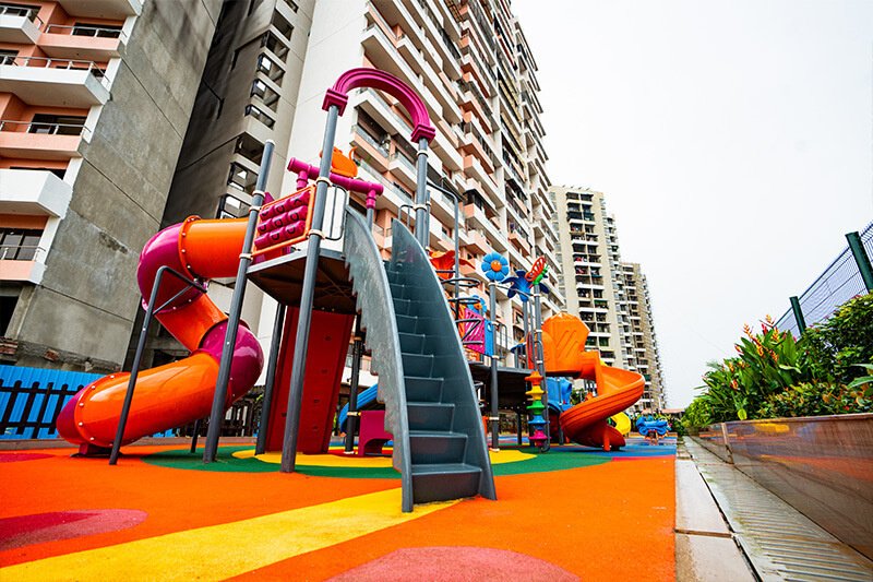 West Pioneer Metro Grande Tower C And D