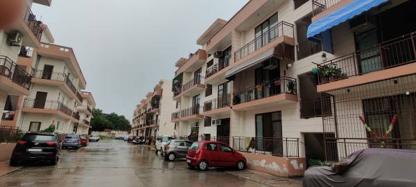  srishti-premium-floor Internal Roads & Footpaths
