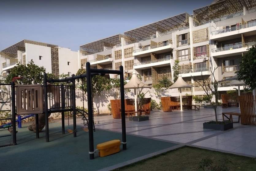  leher 2 wing f g h i j Children's play area