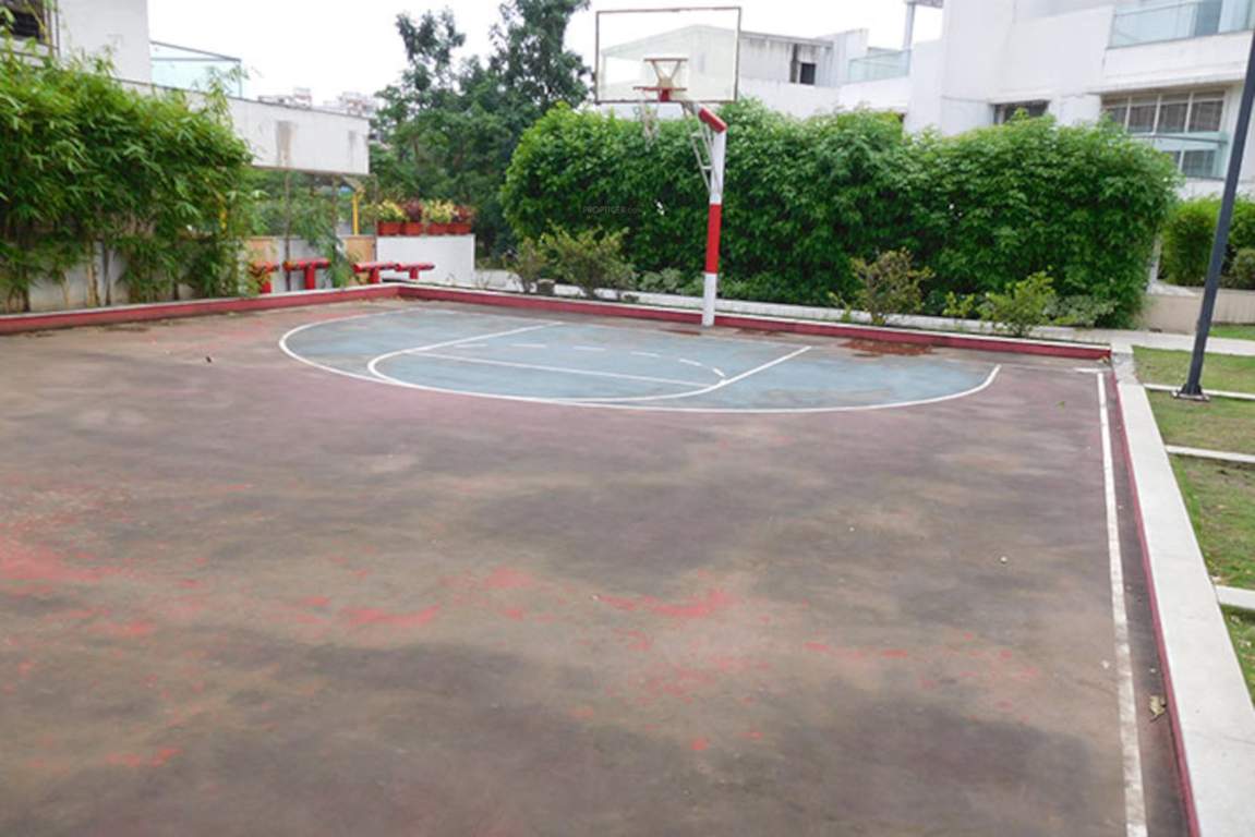 bloomfield phase iii j and k building Basketball Court