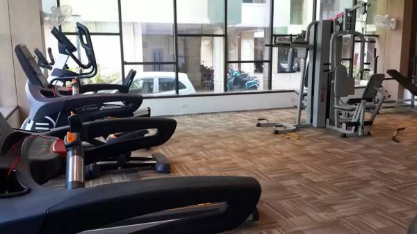  waters-edge-ii Gymnasium