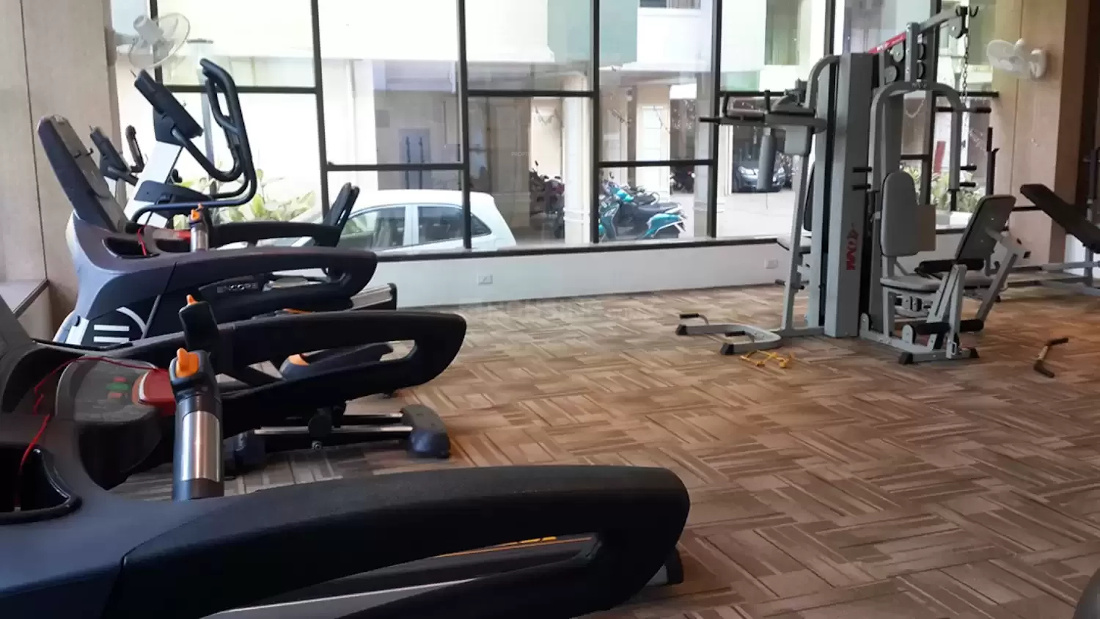  waters edge ii Gymnasium