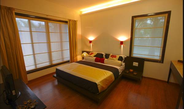  waters-edge-phase-v Bedroom