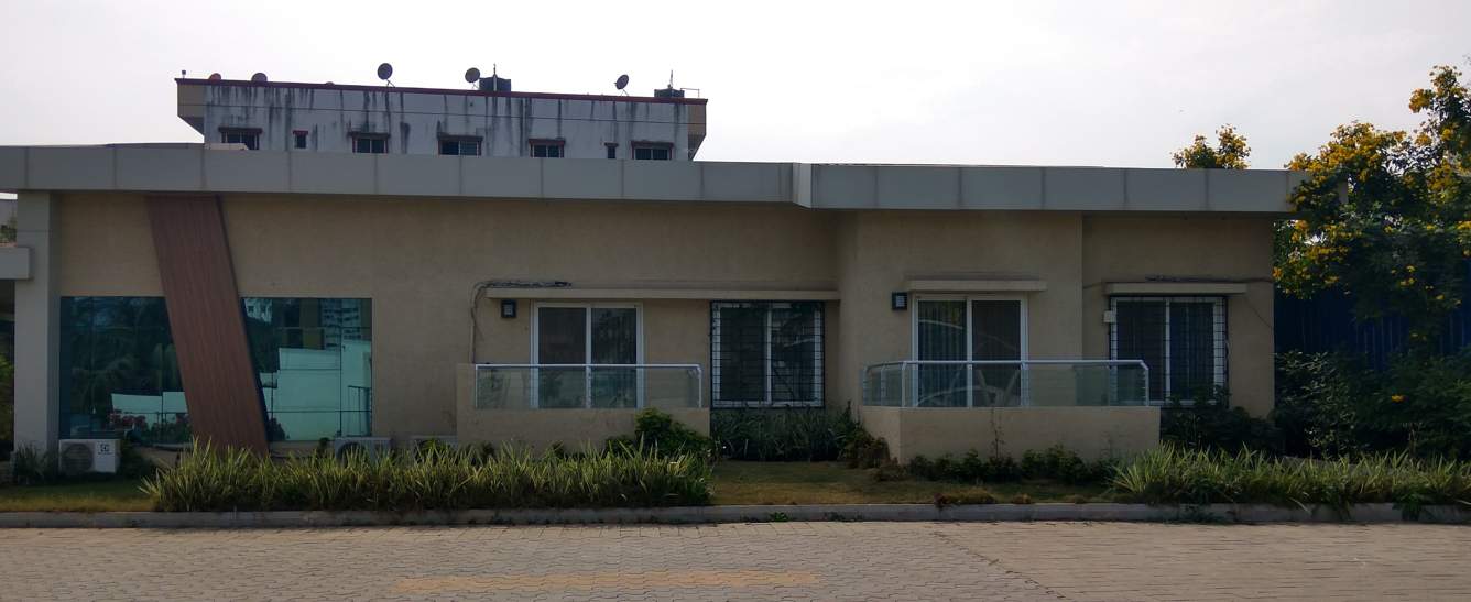  engracia b and c Club House