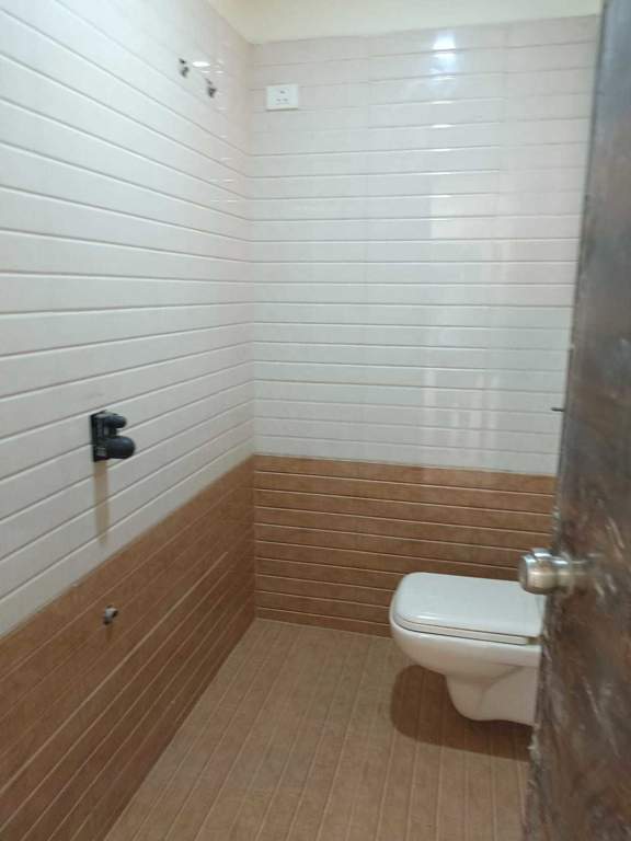 riverdale marol Bathroom