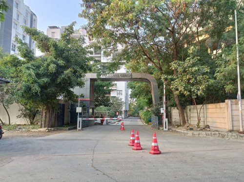  cerise-bldg-b-c-d Entrance Gate Security Cabin