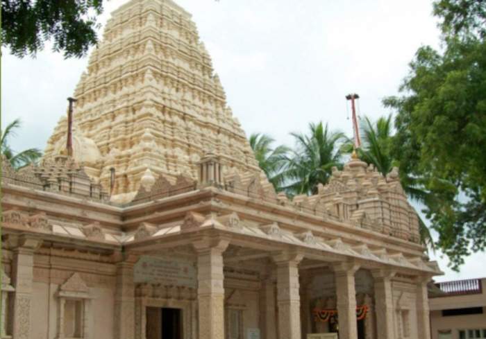  yashvant srushti bldg 1 to 6 Temple