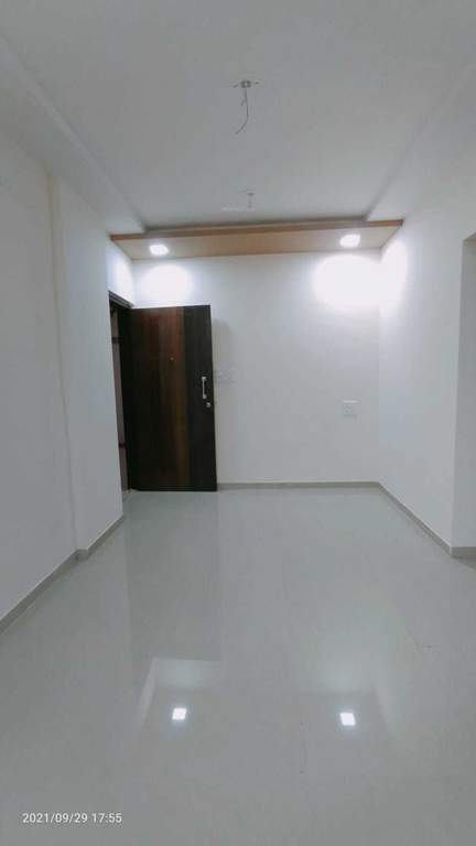  om sai heights ii Living Area