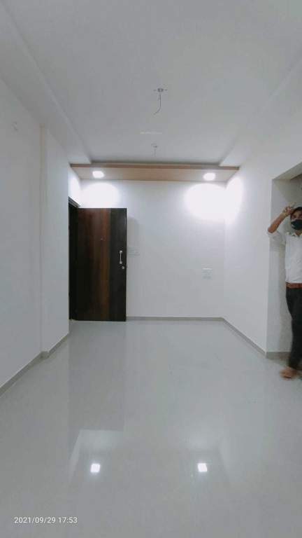  om sai heights ii Living Area