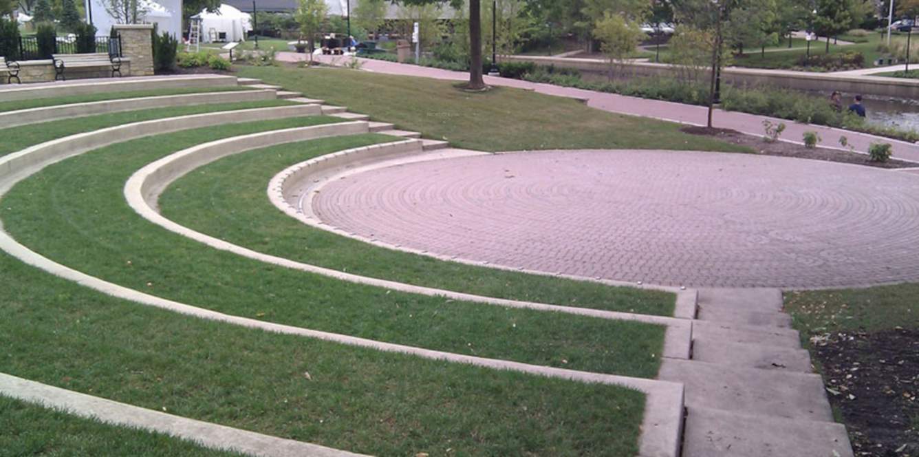 urbania azziano wing k Amphitheater