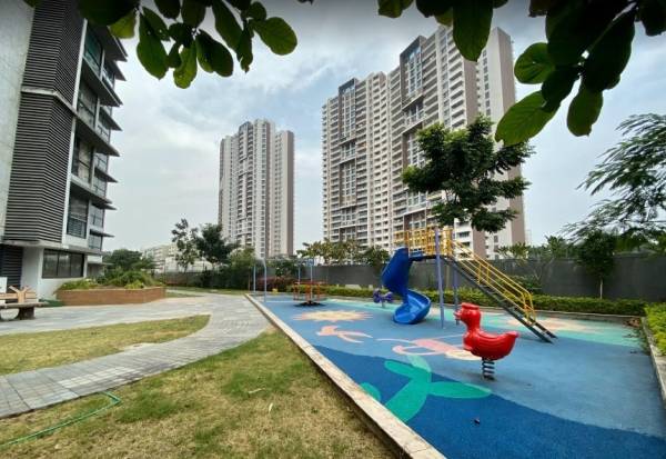  arco-b-building Children's play area