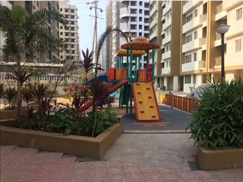 avenue-d-phase-iii Children's play area