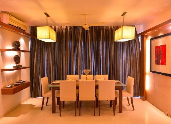  anthurium-valentine Dining Area