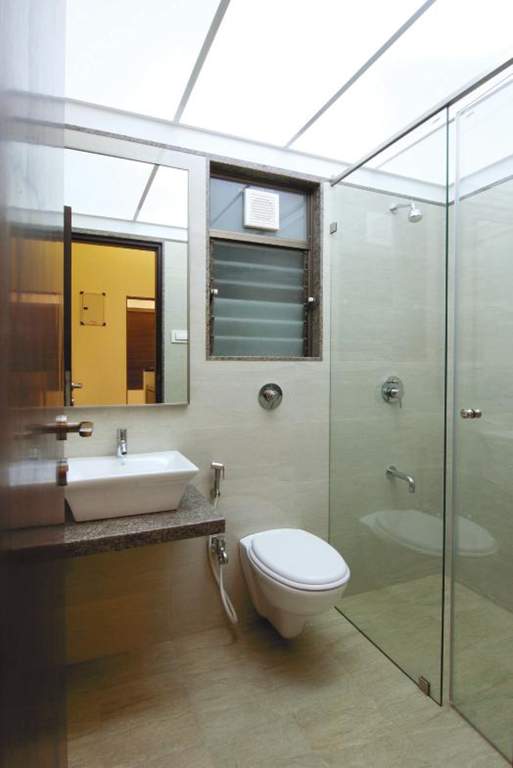  eastern winds  Bathroom