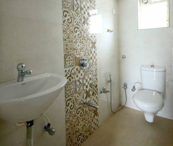  amber-ellance-a-1 Bathroom