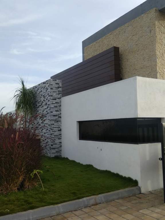 Images for Amenities of Brick And Land Garden And Skies