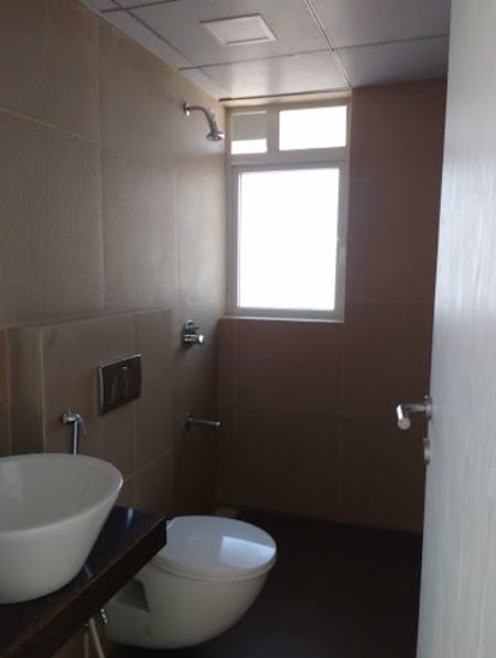  capital city Bathroom