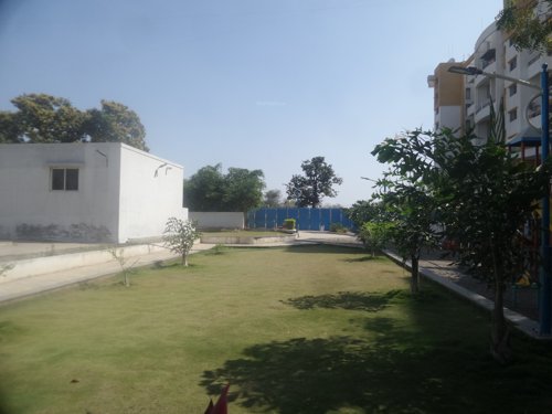 Images for Amenities of Kate Moze Hollyhock City B Wing