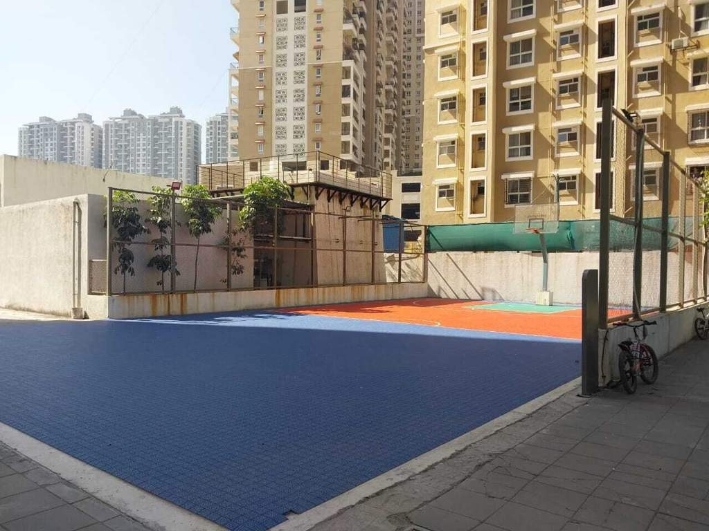  riverdale suites Basketball Court