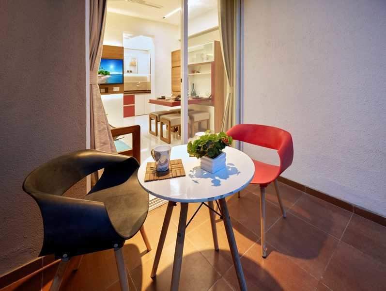  aura wing b Living Area