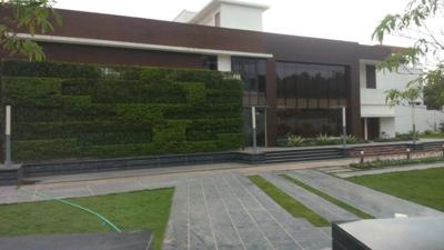  isle-royale-tower-2-and-3 Club House