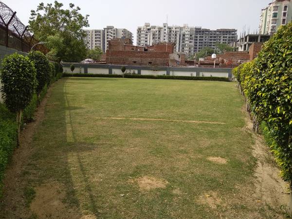 Landscaped Gardens river-view Landscaped Gardens