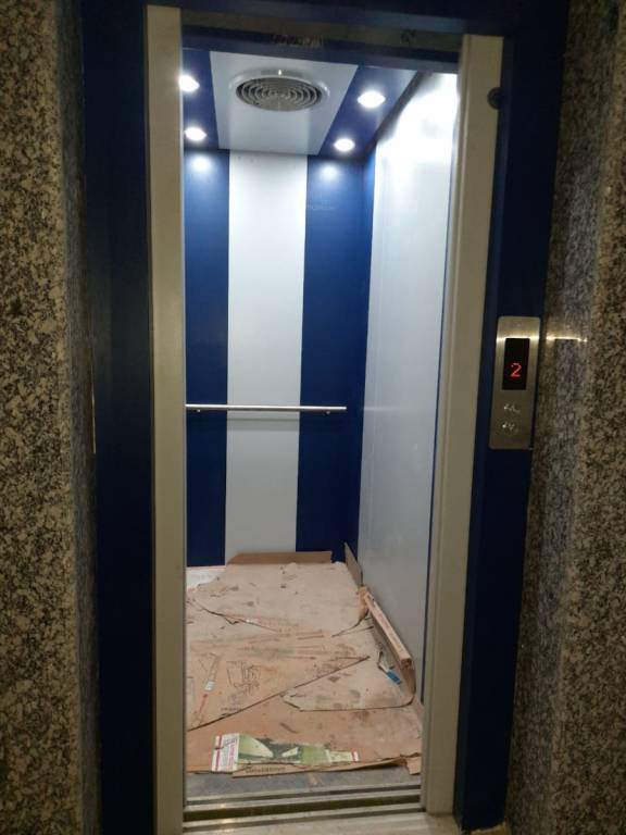  heights Lift Available