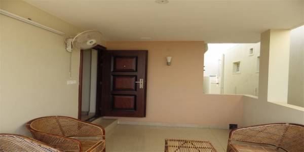  lotus Waiting Lounge