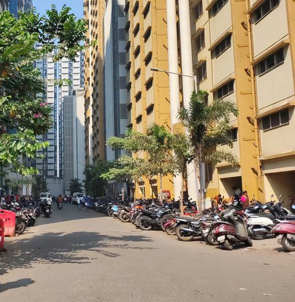  bombay-dyeing-mill Car Parking